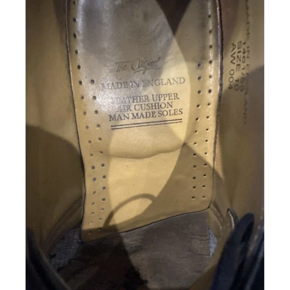 Dr Martens Vintage Made England Black Leather Shoes Mens  display picture 1